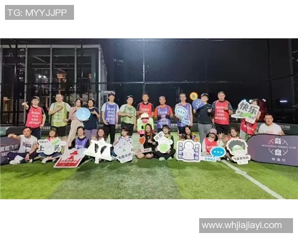 成都飞盘队团队协作引发热议争议背后的默契与挑战分析 成都飞盘队团队协作引发热议争议背后的默契与挑战分析